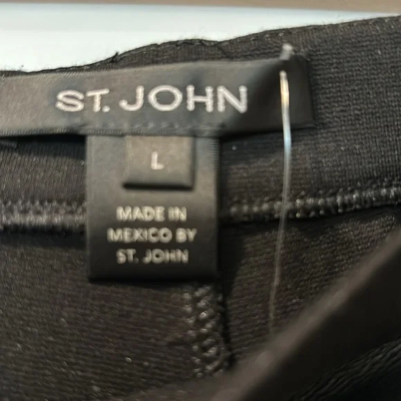 St. John NWT front leather contrast skinny black pull on pant. Size Lg - Picture 3 of 6